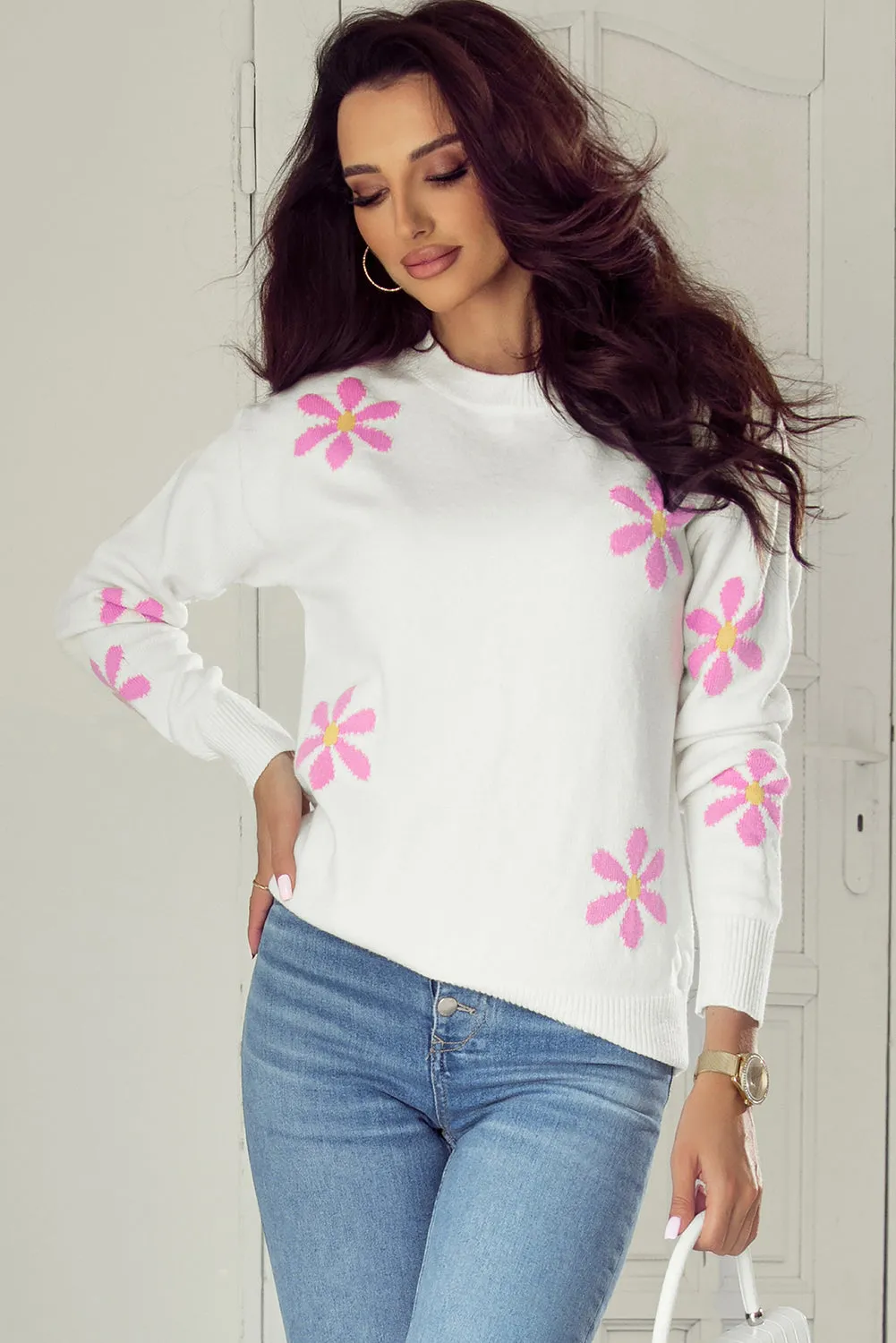 White Flower Pattern Ribbed Edge Elegant Sweater